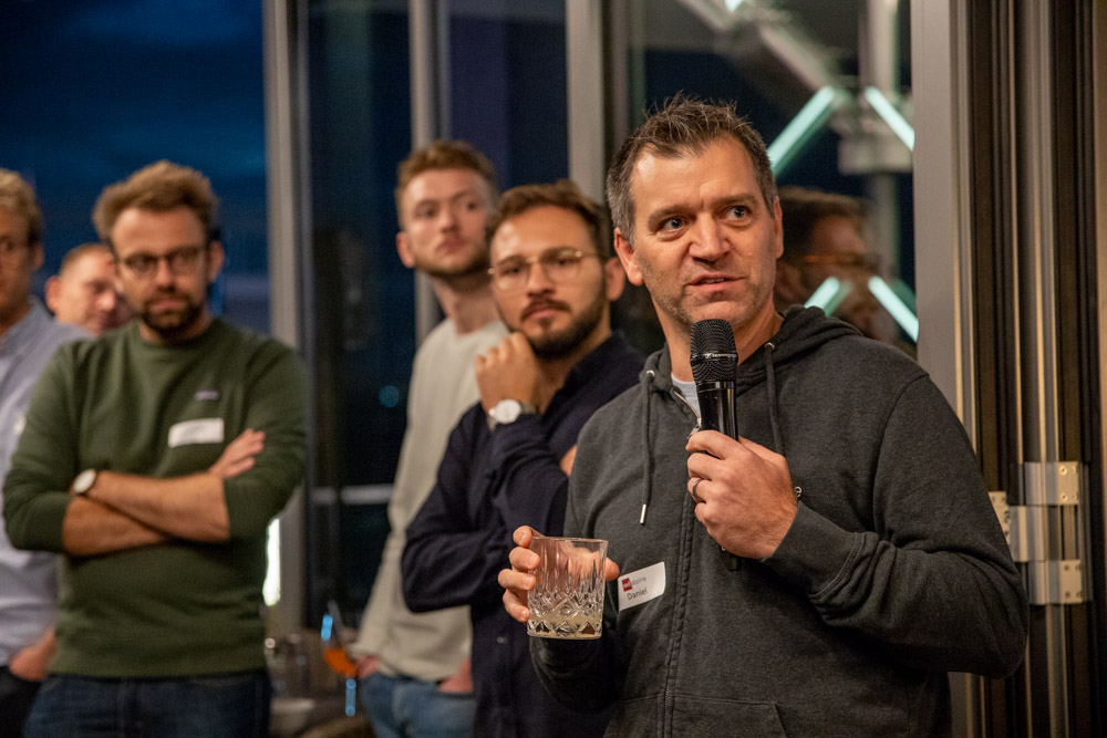 jara-lopez-ballonga-photography-berlin-event_startups_startup_Peter_Niederhauser_Carlo_Egle_Christopher_Kränzler_lengoo