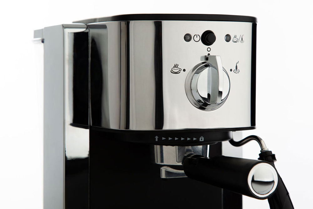 jara-lopez-ballonga-product-photography-berlin-ecommerce-coffee-machine-detail