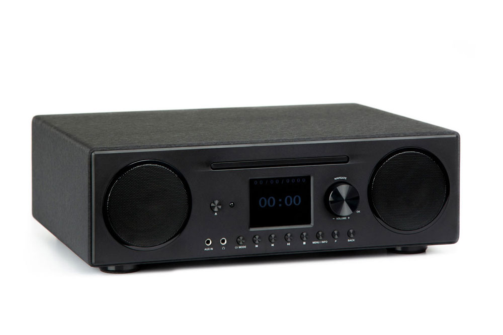 jara-lopez-ballonga-product-photography-berlin-ecommerce-radio-black